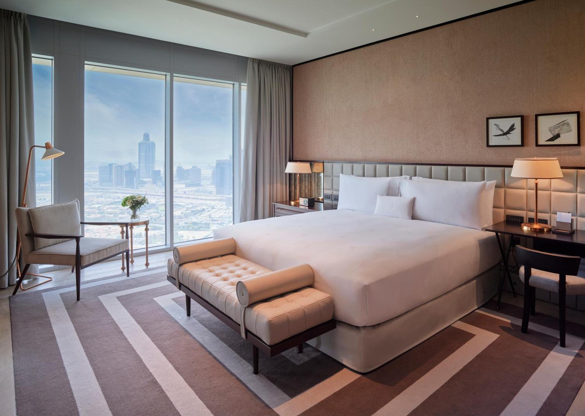 Waldorf Astoria Dubai International Financial Centre Hotel Kültér fotó A bedroom at the hotel